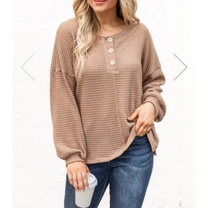 NWOT Camel Pink Lily Waffle Henley